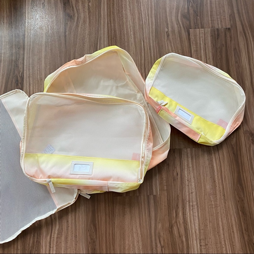 3 piece CalPak packing cubes - brand new